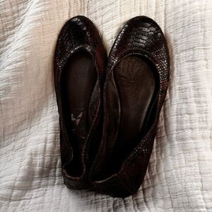 Tory Burch “Eddie” Snakeskin Print Leather Ballet Flats size 9.5